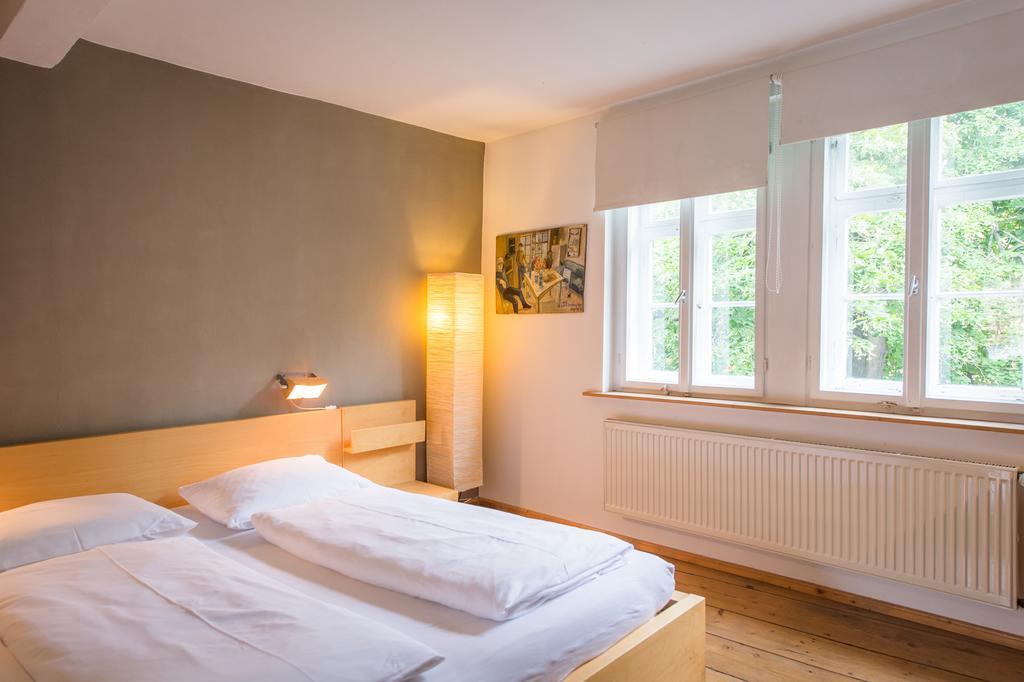 "Goethezimmer" Ferienwohnung Und Zimmer Am Burgplatz Weimar  Exteriör bild
