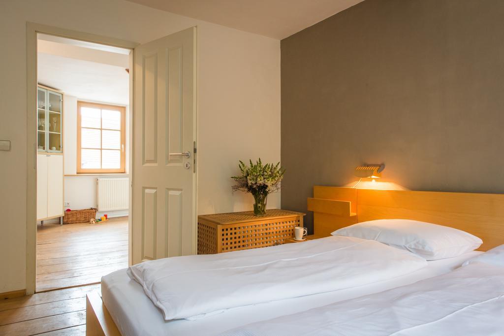 "Goethezimmer" Ferienwohnung Und Zimmer Am Burgplatz Weimar  Exteriör bild