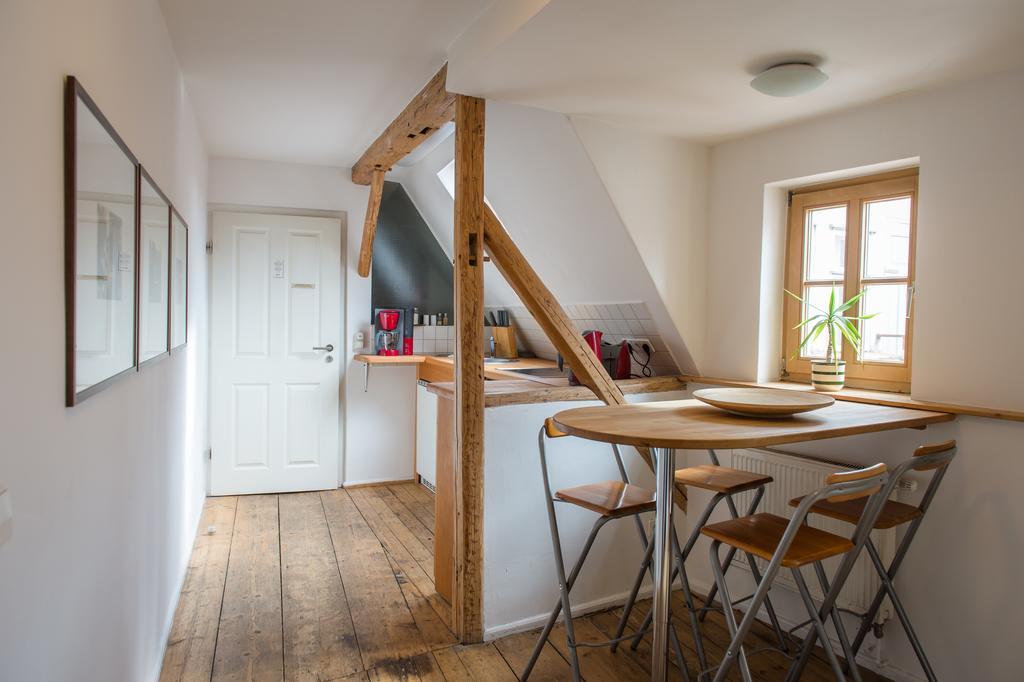 "Goethezimmer" Ferienwohnung Und Zimmer Am Burgplatz Weimar  Exteriör bild